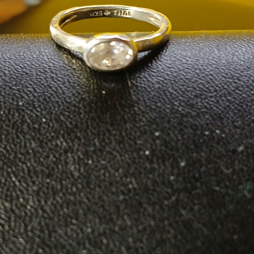 Silpada R2463 .925 Belle Fleur Sterling Silver Oval CZ Stack Ring Size 6 - Picture 3 of 8